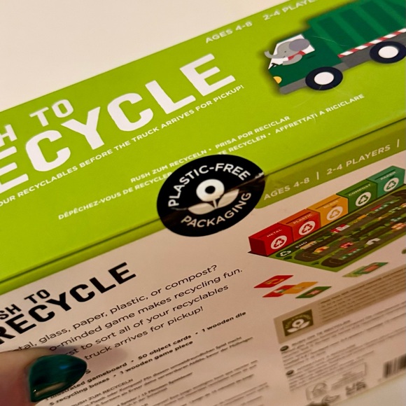 Rush to Recycle Game - Green - Picture 3 of 7